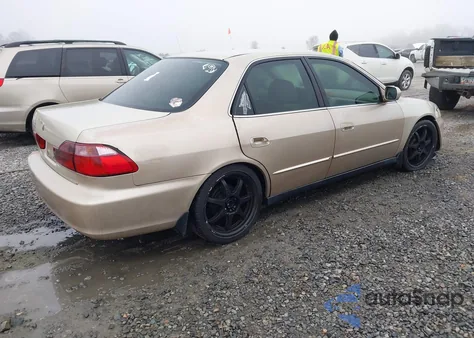 2000 Honda Accord 2.3 Se z USA, uszkodzony, nr VIN JHMCG5675YC038911